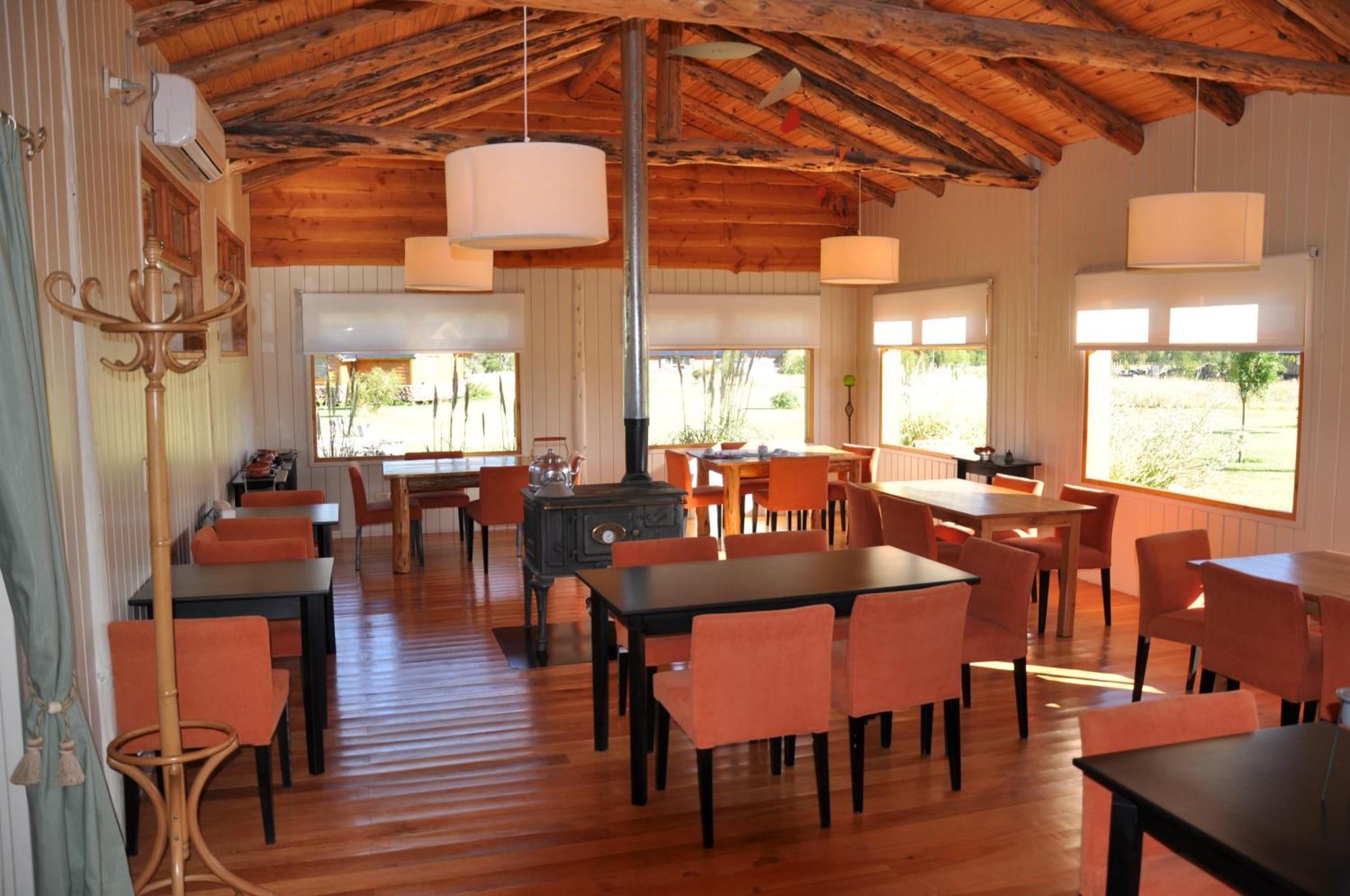 Hosteria Ruca Kitai Villa Lago Rivadavia Esterno foto